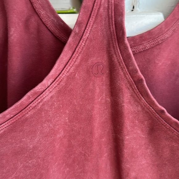 Lulu lemon racerback tank top - Picture 3 of 3